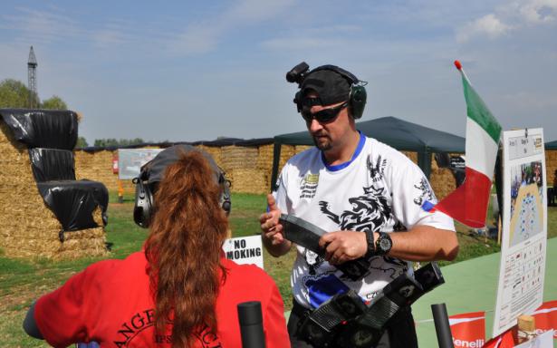 Look, I'm out of ammo!