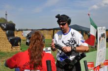 Look, I'm out of ammo!